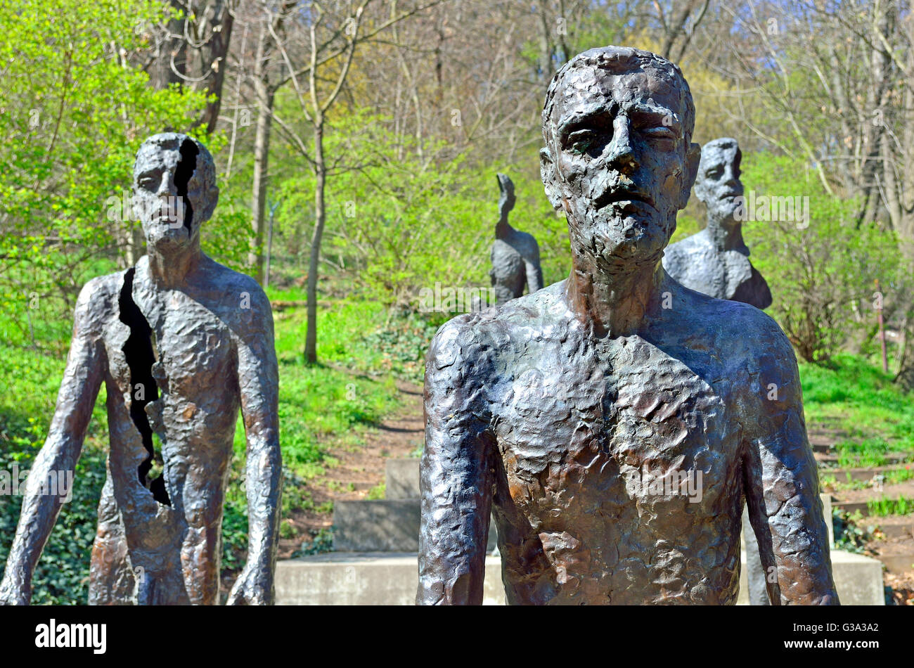 Prague, République tchèque. Mémorial aux Victimes du Communisme Pomník obětem komunismu (1948-89) au pied de la colline de Petrin... Banque D'Images