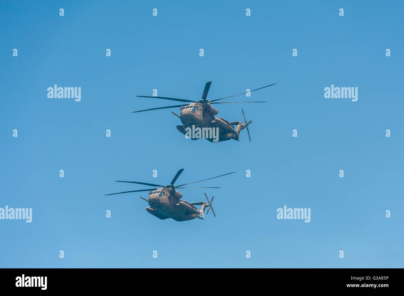 Israël, Tel Aviv - Jaffa, airshow traditionnel au-dessus de la ville le jour de l'indépendance - yom haatsmatout Banque D'Images