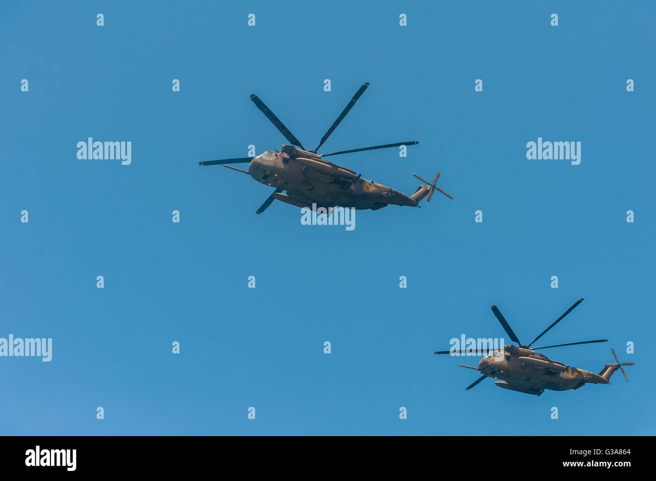 Israël, Tel Aviv - Jaffa, airshow traditionnel au-dessus de la ville le jour de l'indépendance - yom haatsmatout Banque D'Images