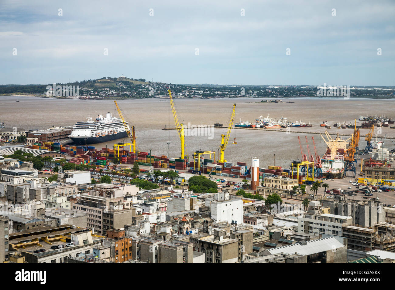 Le port de Montevideo, Uruguay, Amérique du Sud. Banque D'Images