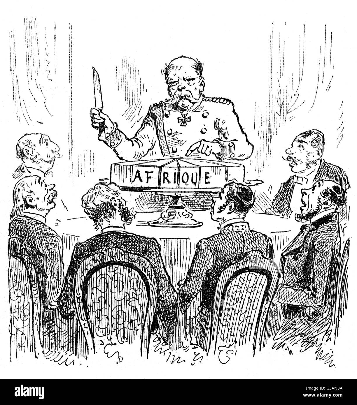 Commentaire en français sur la conférence de Berlin de 1884-1885 : Otto von Bismarck, chancelier de l'Allemagne, est représenté ici brandissant un couteau sur un gâteau en tranches, marquée 'Afrique'. Ses collègues délégués assis autour de la table, regardez sur atterrés. Date : 1884- Banque D'Images