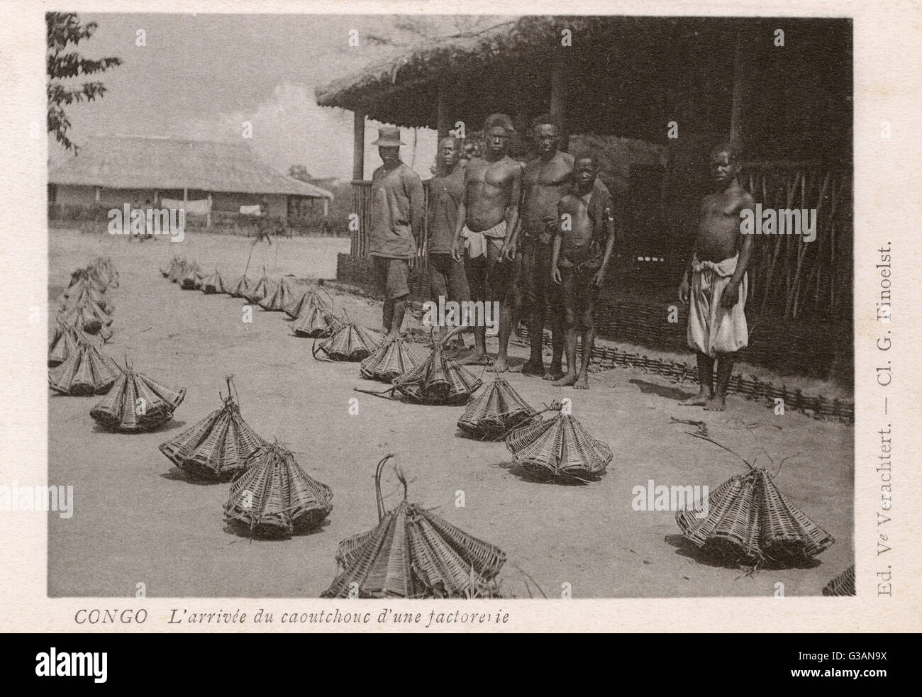 Congo - Afrique - l'arrivée de l'Inde, et transportées en caoutchouc spécialement conçu pour les transporteurs en osier. Au début des années 1900, l'Etat libre du Congo a également été une source importante de latex de caoutchouc naturel, principalement recueillies par le travail forcé dans des conditions horribles Banque D'Images