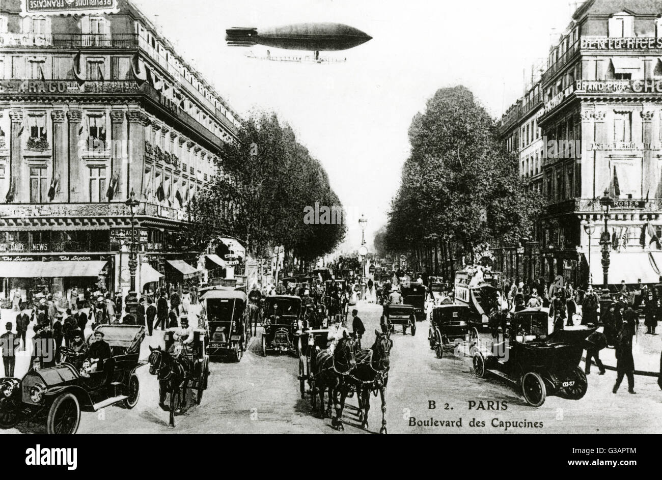 Paris, France - Boulevard des Capucines. Date : vers 1900 Banque D'Images
