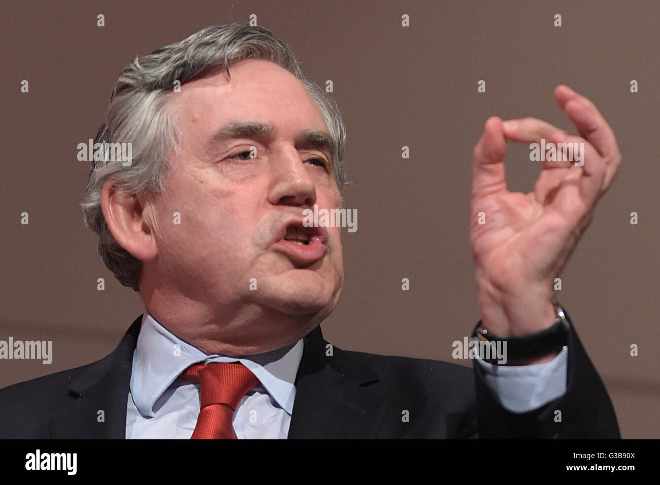 L'ancien premier ministre Gordon Brown parle au cours d'une partie du travail de l'Union européenne pro rassemblement à l'Royal Concert Hall de Glasgow, avant de le 23 juin Référendum sur l'adhésion à l'UE de la Grande-Bretagne. Banque D'Images