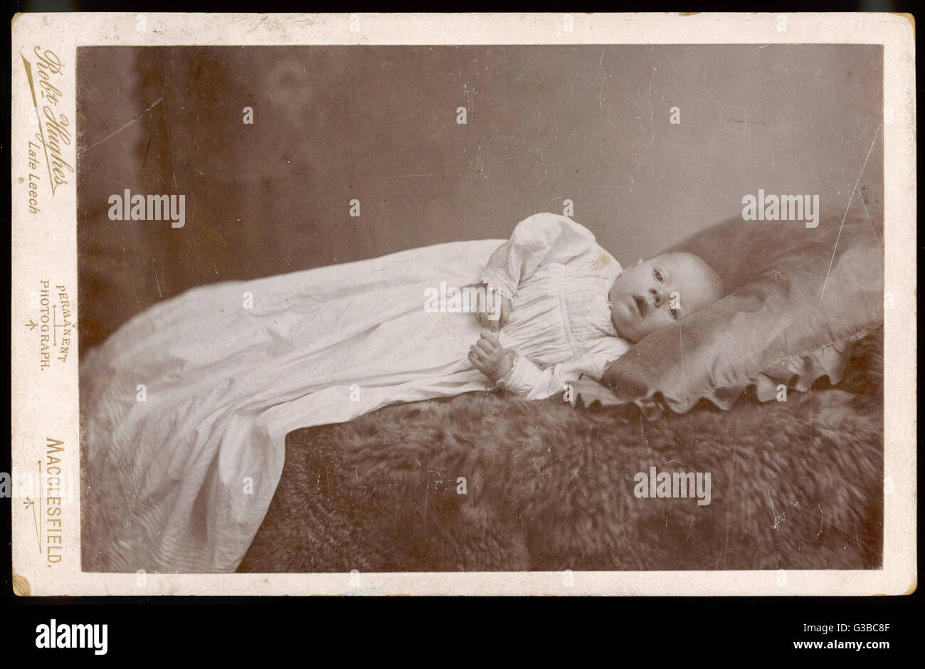 BÉBÉ COUCHÉ C1890 Banque D'Images