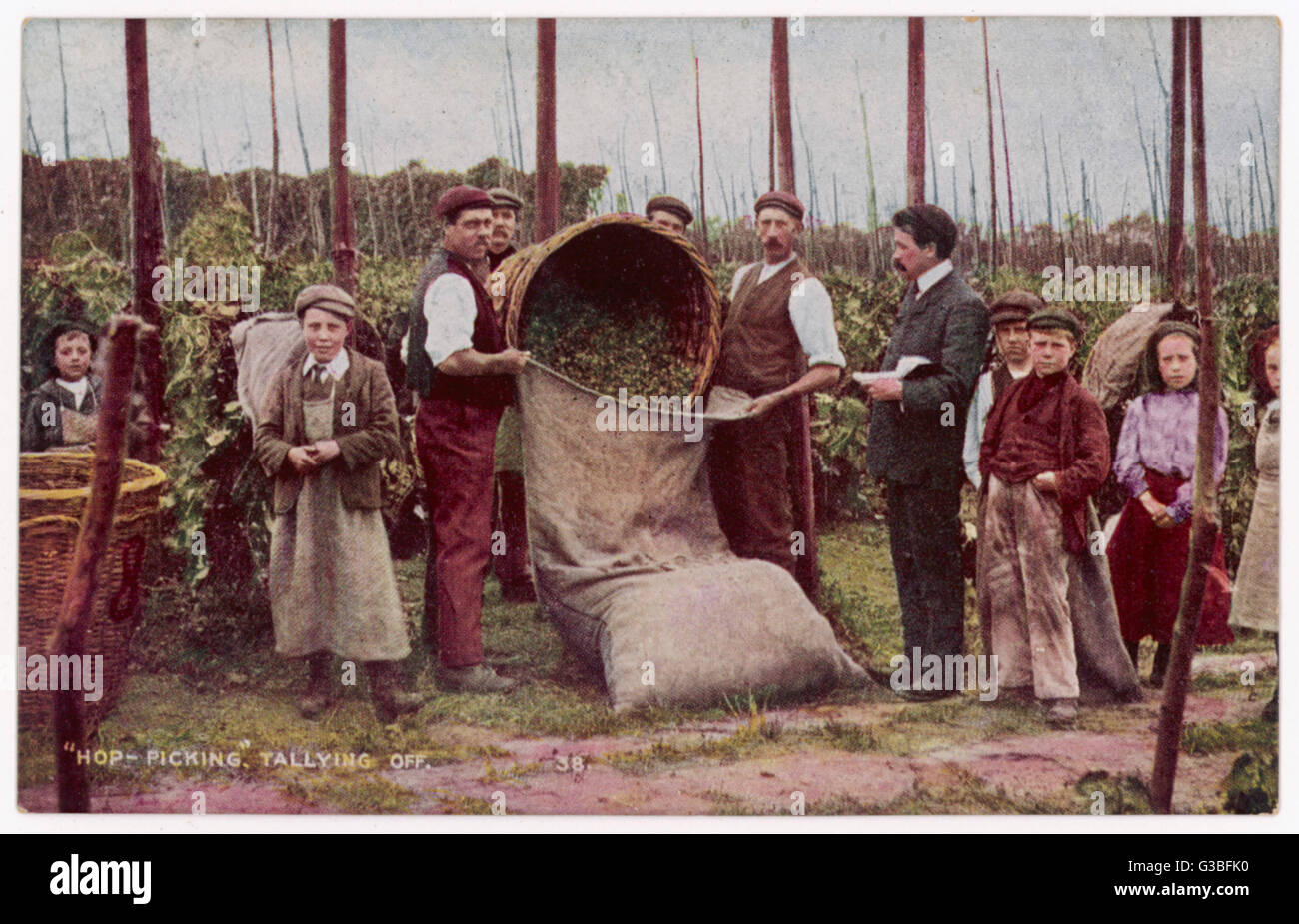 Kent hop pickers "pointage". Date : début du xxe siècle Banque D'Images