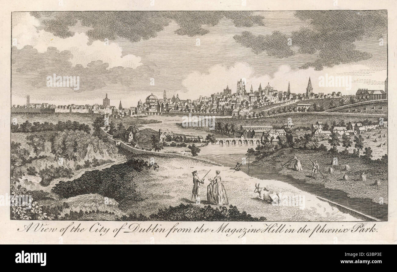 Une vue de la ville de Dublin dans la revue Hill dans le parc Phoenix. Un monsieur &AMP ; sa dame, faites une promenade, un homme poissons &AMP ; un homme &AMP ; femme racler le herbacé de la rivière. Date : milieu du xviiie siècle Banque D'Images