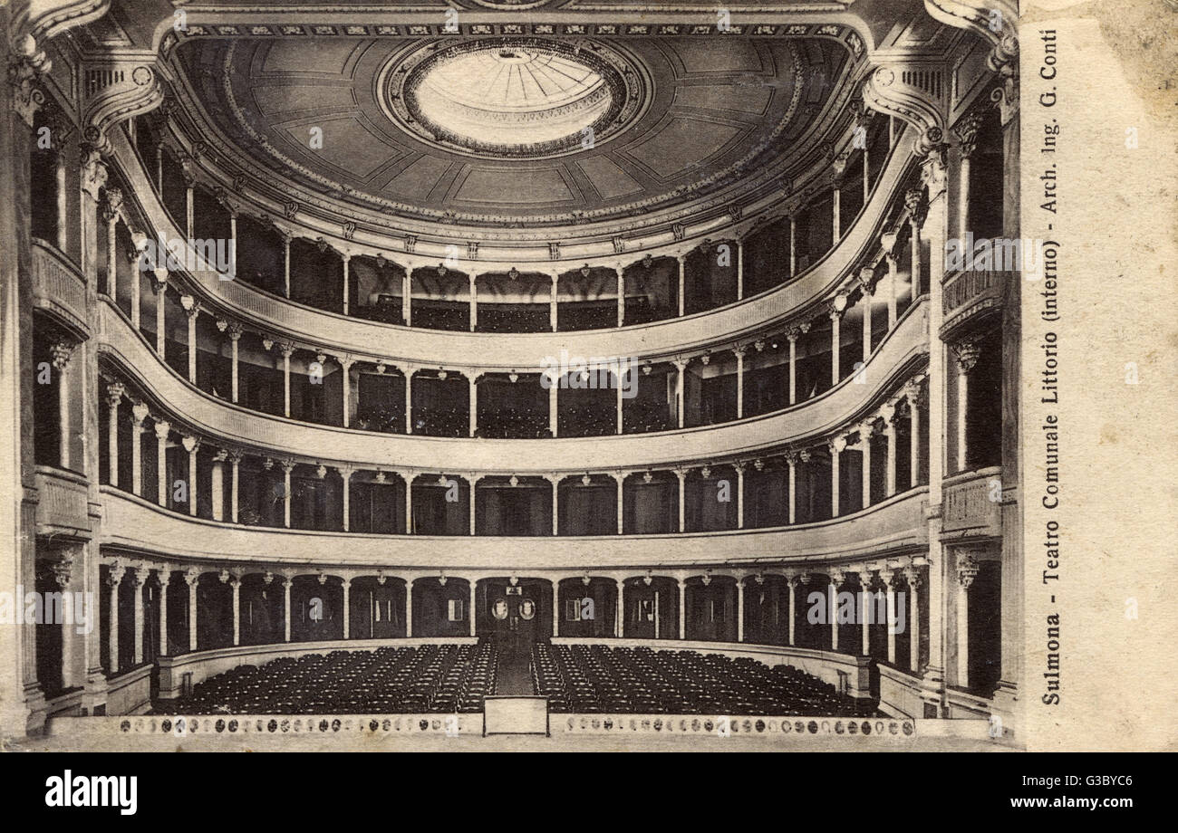 Sulmona, l'Aquila, Italie - Teatro Maria Caniglia Banque D'Images