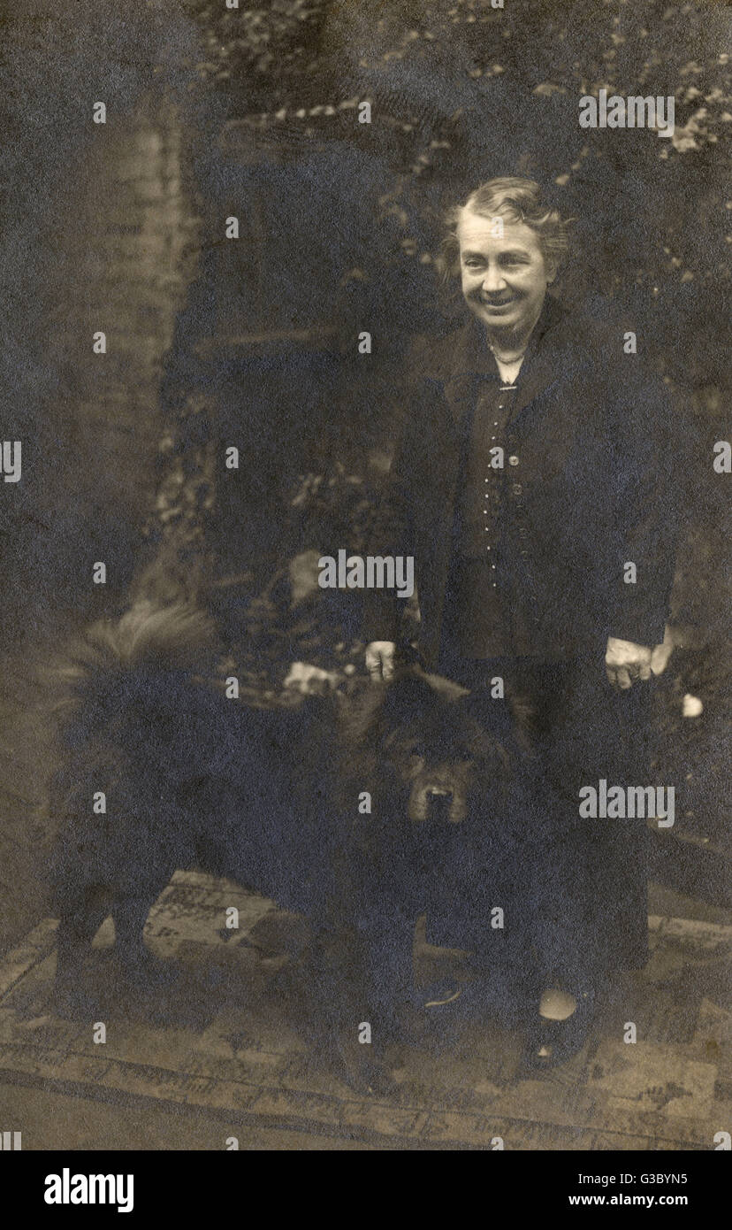 Femme avec chien Banque D'Images