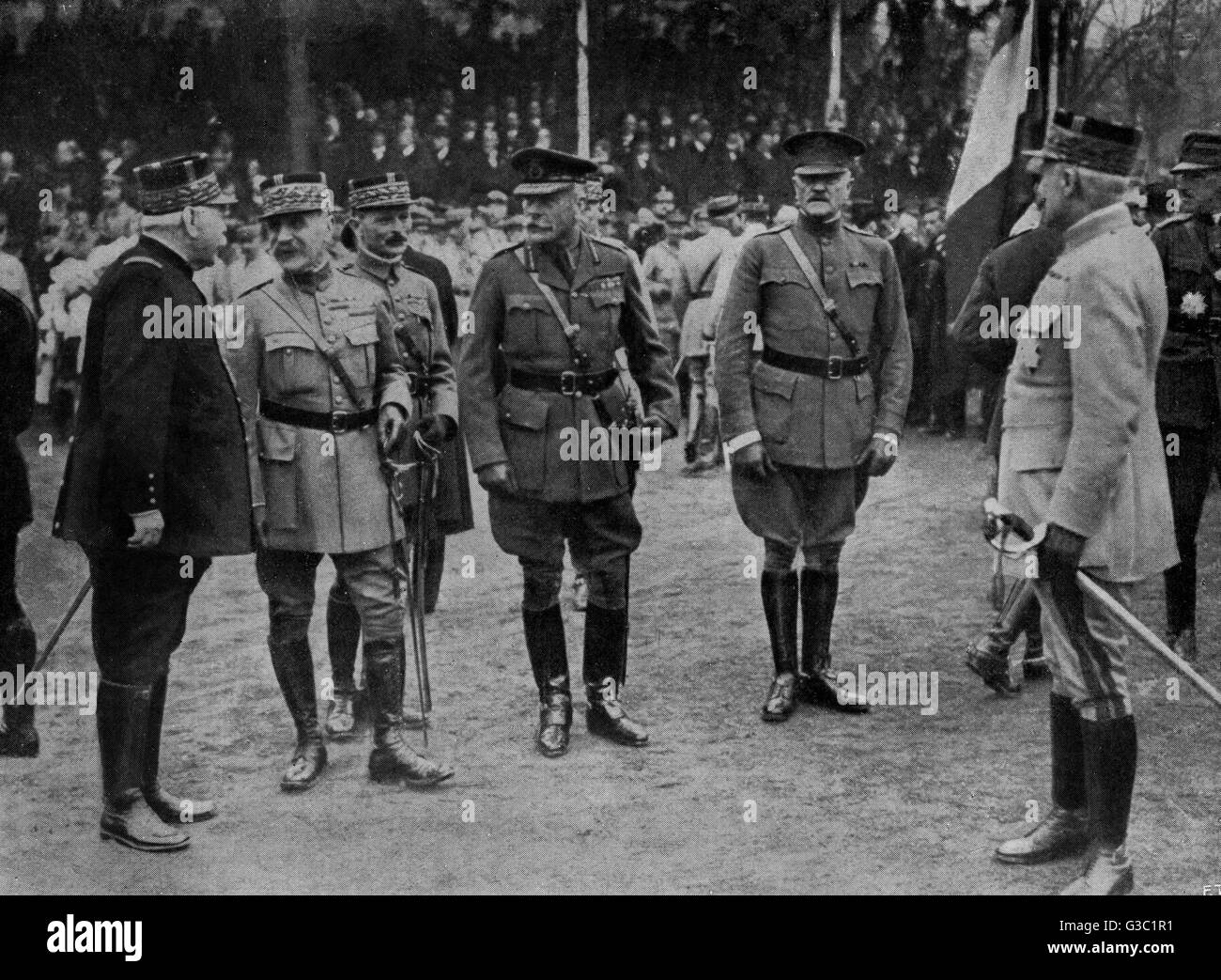 WW1 - Allied les commandants militaires à Metz, 8 décembre 1918 - Joffre, Foch, Douglas Haig, Pershing et Pétain. Date : 1918 Banque D'Images