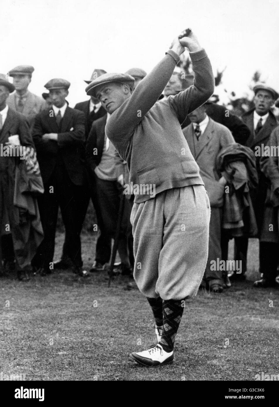 Bobby Jones, golfeur, regardé par des spectateurs Banque D'Images