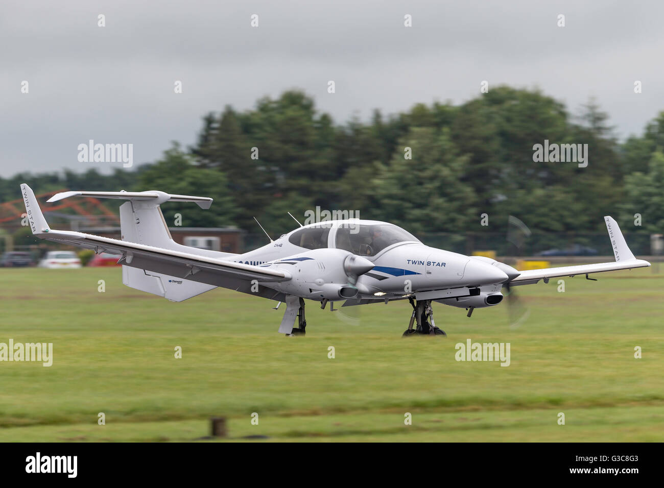 Diamond DA-42 Twin Star avion léger bimoteur N469WW Banque D'Images