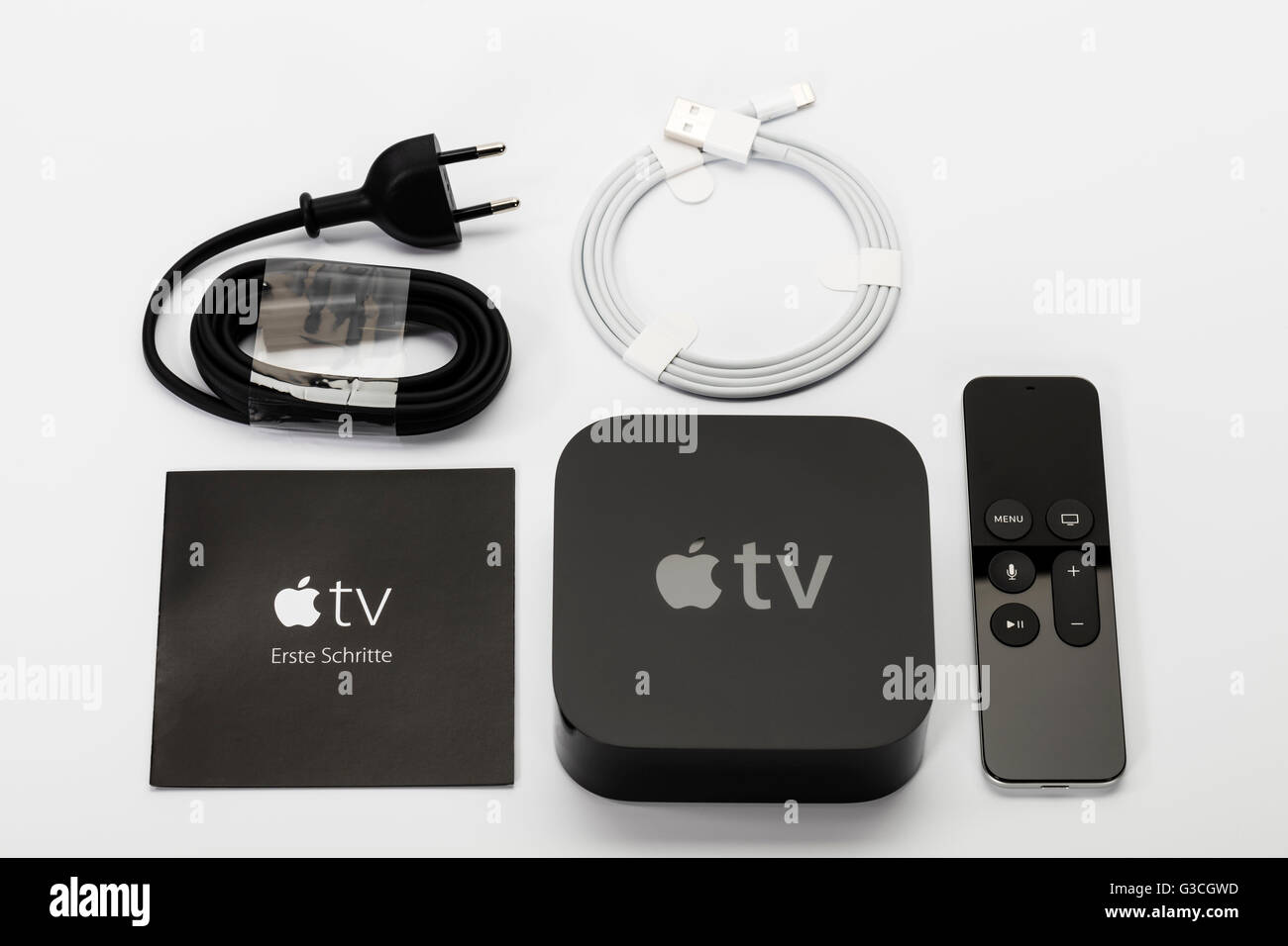 Apple TV 4e génération, Siri remote, télécommande, accessoires Photo Stock  - Alamy