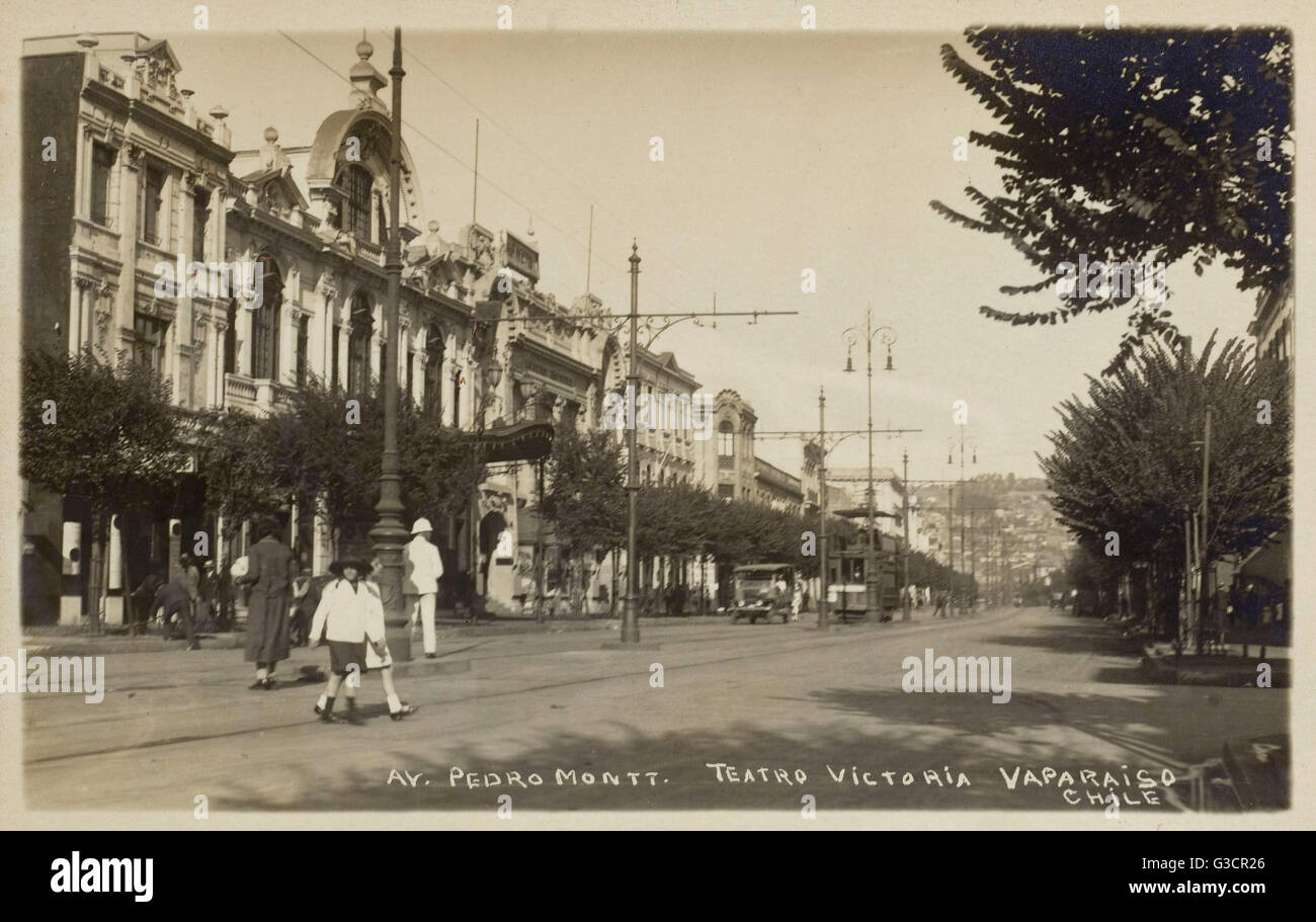 Chili - Valparaiso - Avenue Pedro Montt, Teatro Victoria Banque D'Images