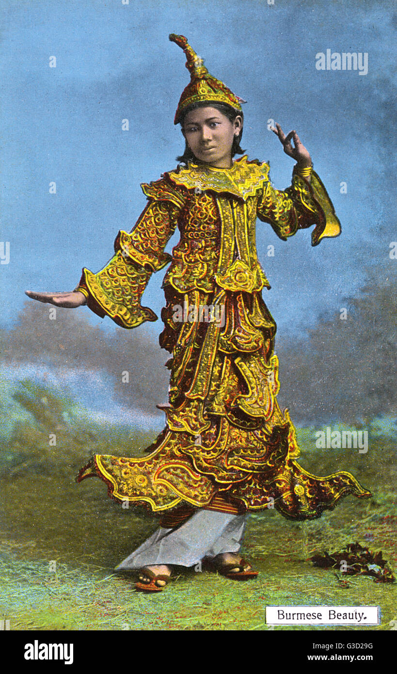 Danseuse birmane en costume traditionnel Photo Stock - Alamy