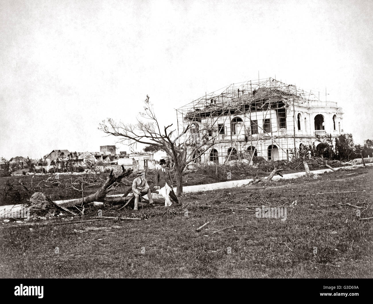 Dégâts causés par le typhon, Canton (Guangzhou), Chine, 1878 Banque D'Images