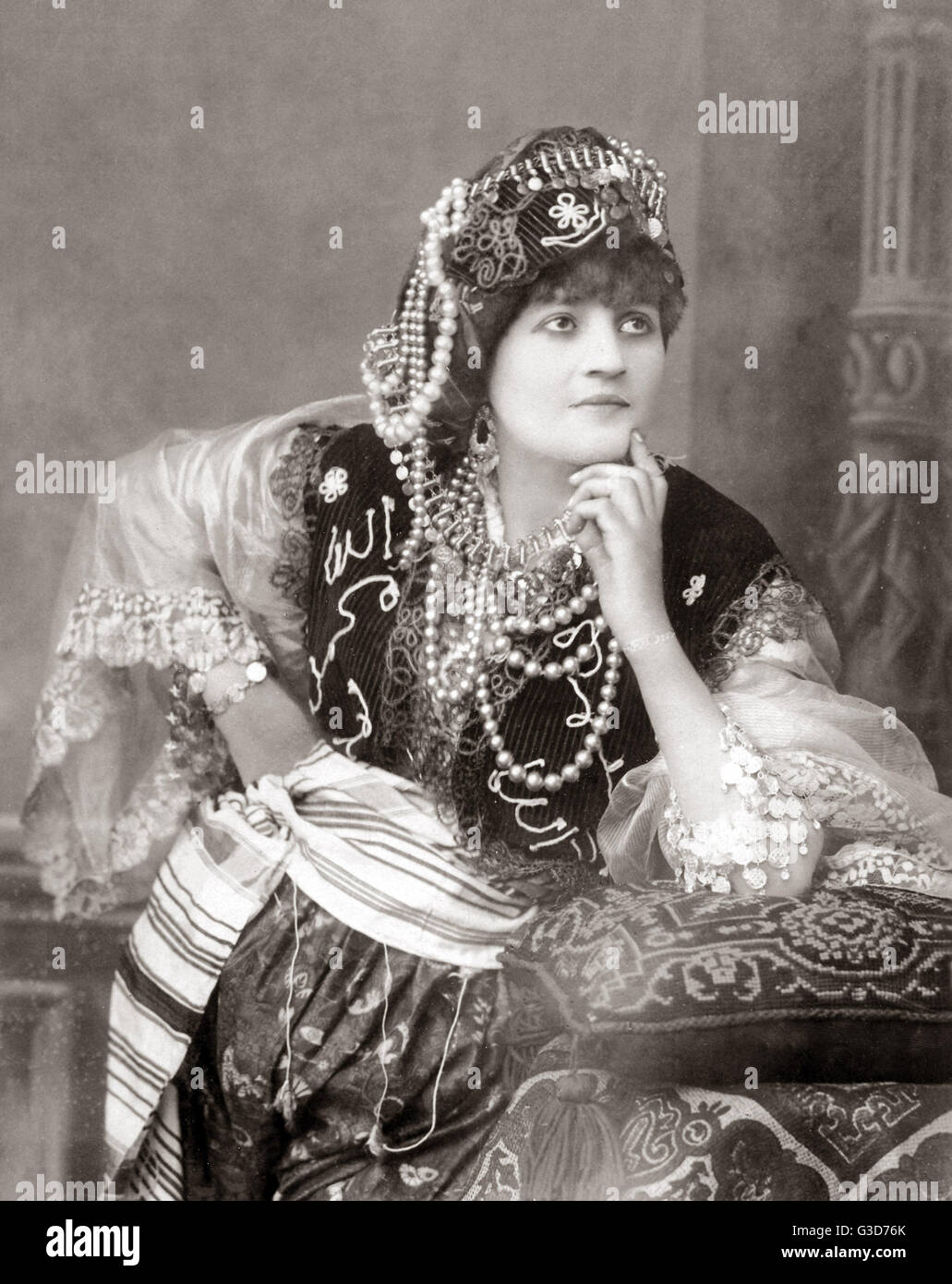 Danseur égyptien ou turc, vers 1890 Banque D'Images