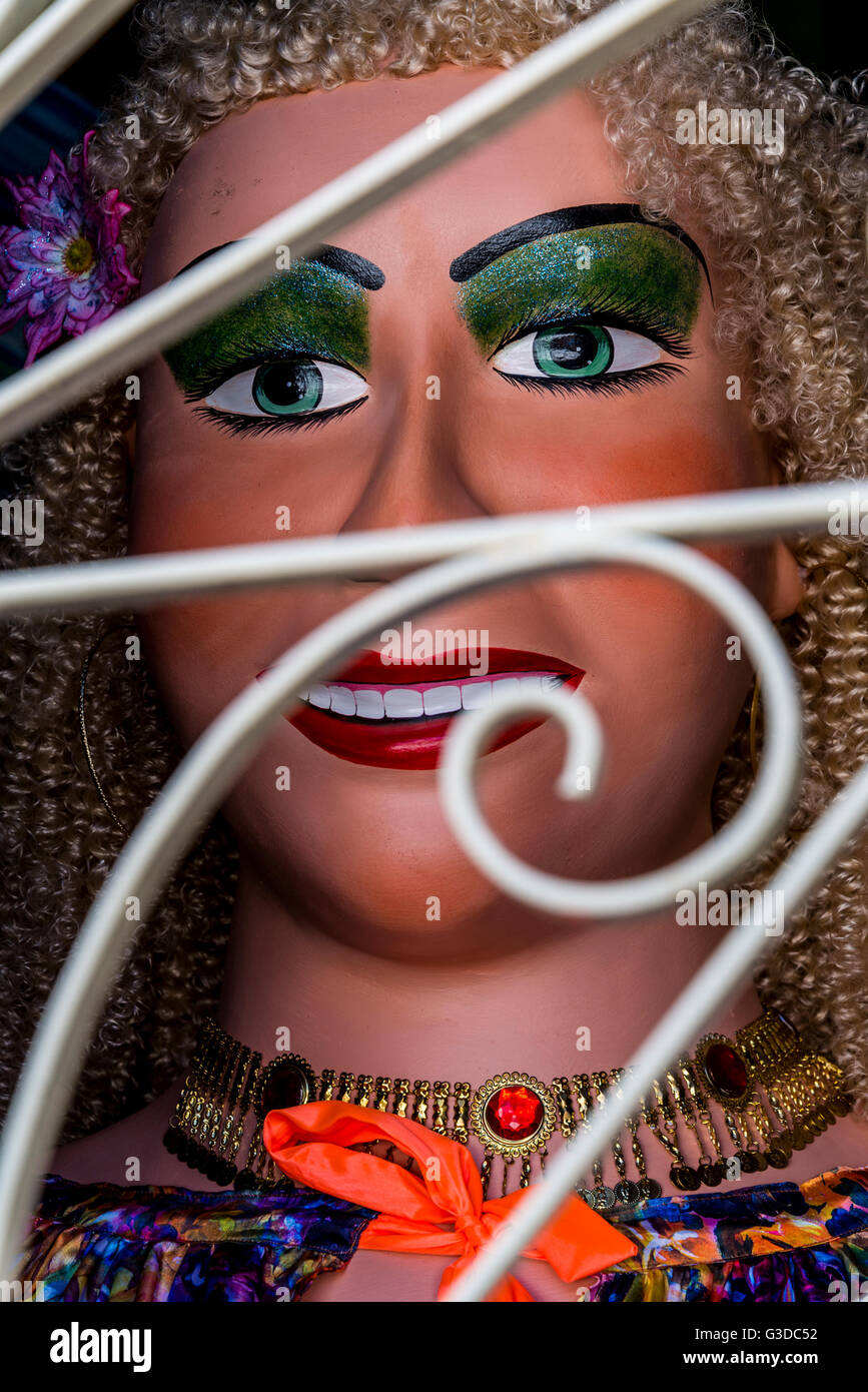 Marionnettes géantes colorées, Carnival doll, Olinda, Pernambuco, Brésil Banque D'Images