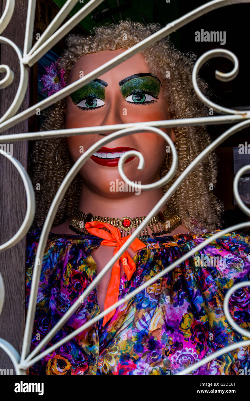 Marionnettes géantes colorées, Carnival doll, Olinda, Pernambuco, Brésil Banque D'Images