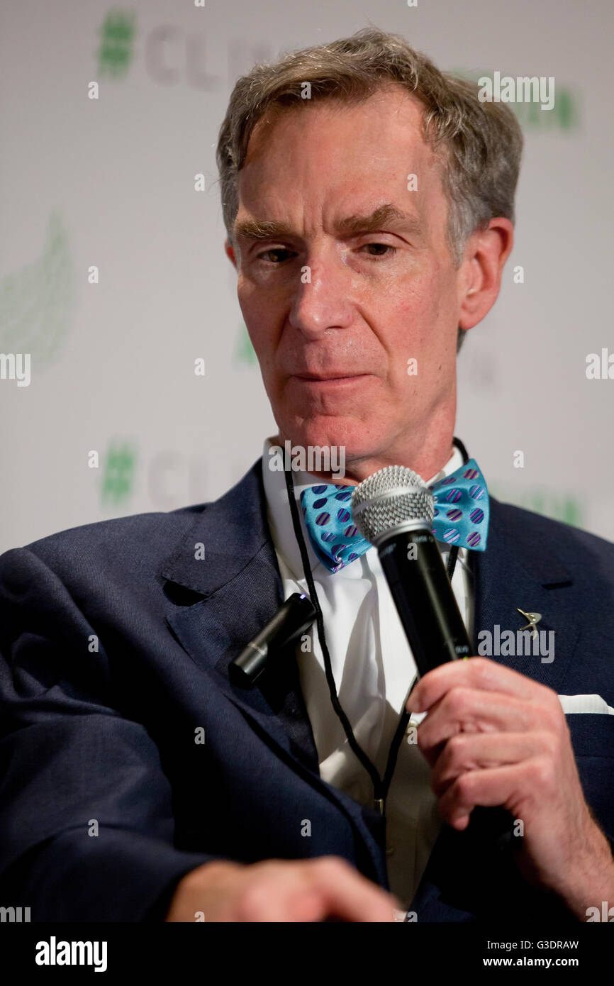 Bill Nye The Science Guy s'exprimant lors de l'Action Climatique 2016 - Washington, DC USA Banque D'Images