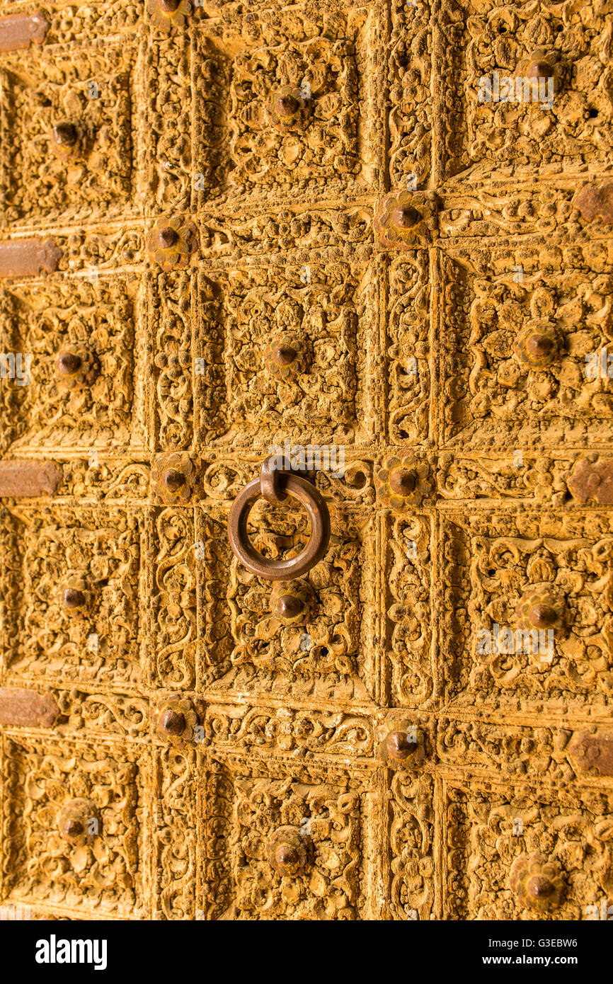 Porte d'or close up. Patwa Haveli de détail à Jaisalmer, Rajasthan, India Banque D'Images