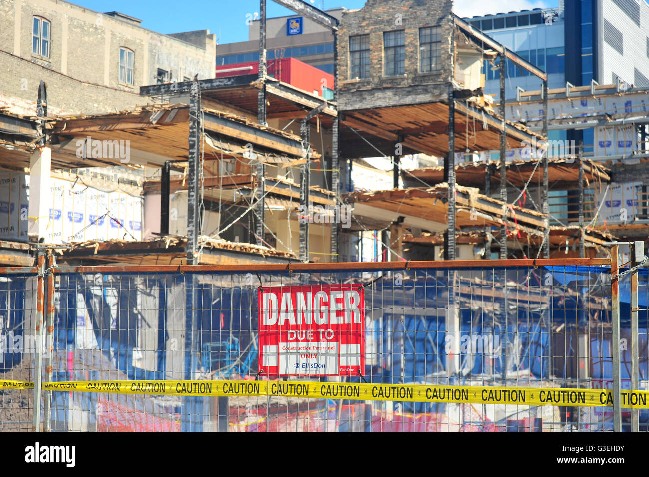 La démolition d'un immeuble dans le centre de la ville canadienne de London, en Ontario. Banque D'Images