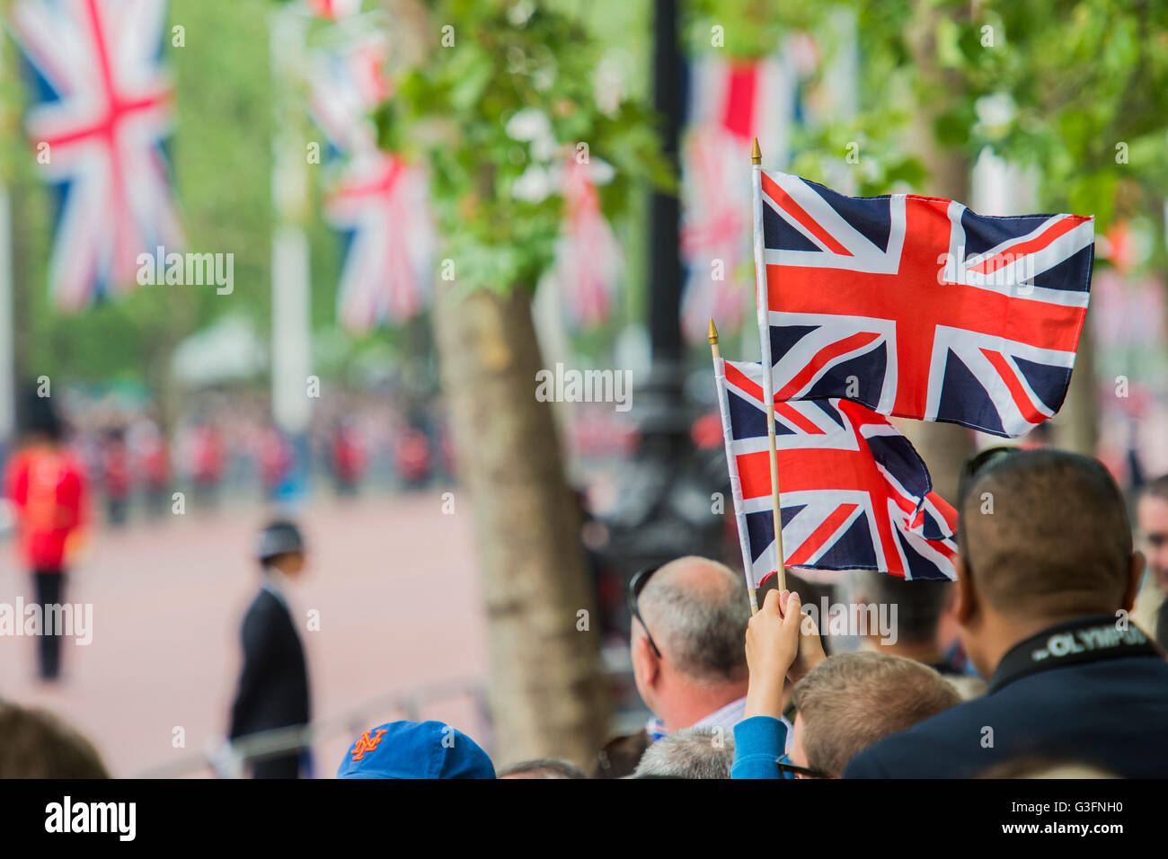 Londres, Royaume-Uni. 11 Juin, 2016. Queens 90e anniversaire a été célébré par la traditionnelle parade la couleur ainsi qu'une flottille sur la Tamise. Crédit : Guy Bell/Alamy Live News Banque D'Images