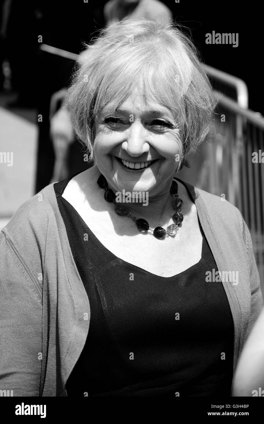 Dame Margaret Hodge s'adresse aux journalistes après le référendum et sa motion de censure contre Jeremy Corbyn comme leader du Parti du Travail. Banque D'Images