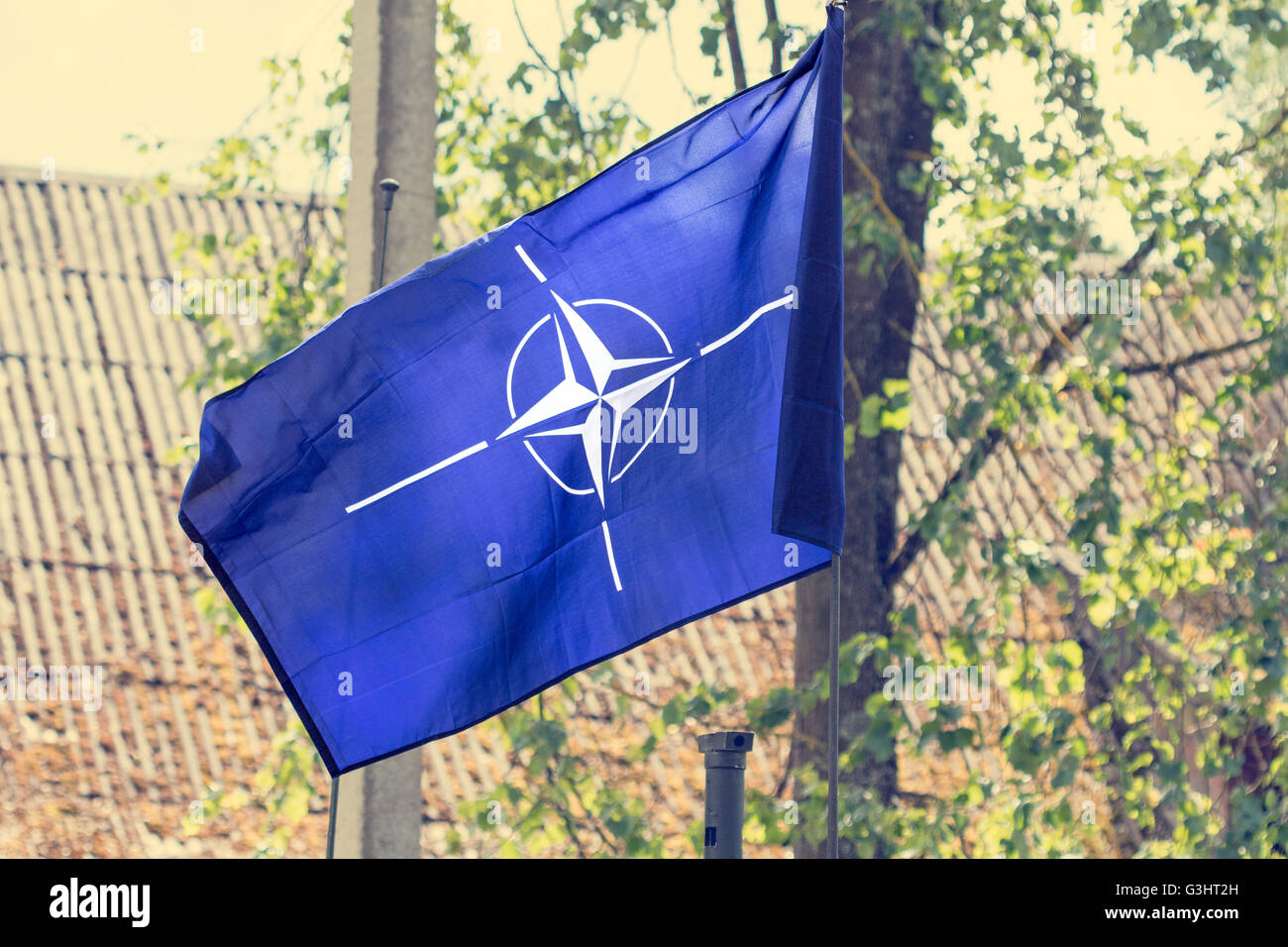 Le drapeau de l'OTAN Organisation du Traité de l'Atlantique Nord Banque D'Images