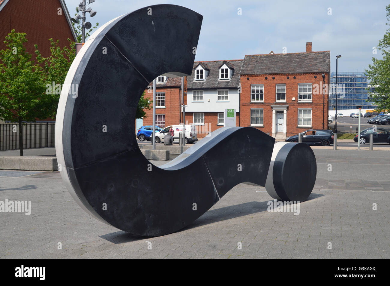 Question Mark Sculpture, University Campus Suffolk, Waterfront, Ipswich, Suffolk Docks Banque D'Images
