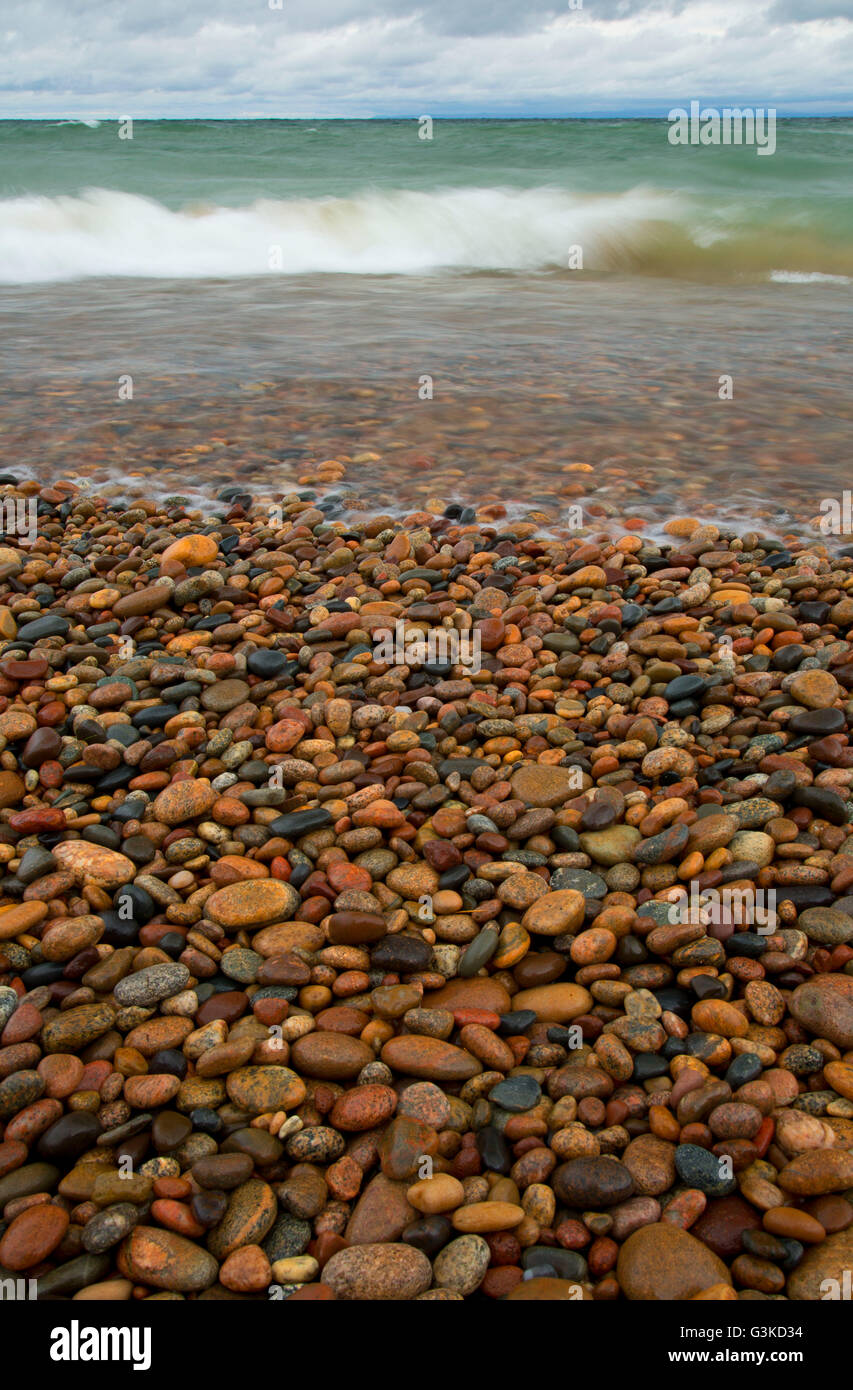 Plage du lac Supérieur, Whitefish Point Bird Observatory, au Michigan Banque D'Images