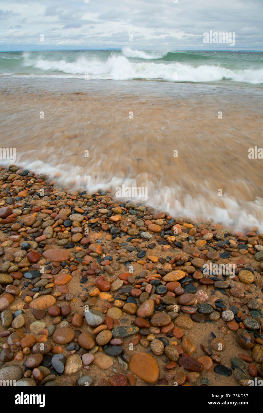 Plage du lac Supérieur, Whitefish Point Bird Observatory, au Michigan Banque D'Images