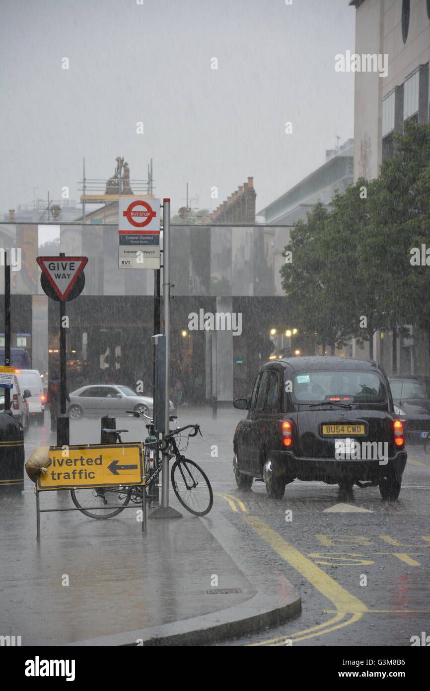 Londres sous la pluie Banque D'Images