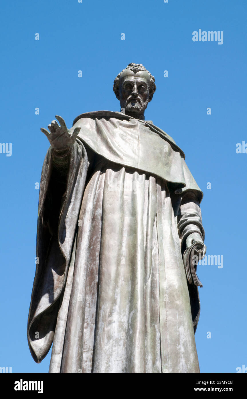 Fray Luis de Leon statue. Salamanque, Espagne. Banque D'Images
