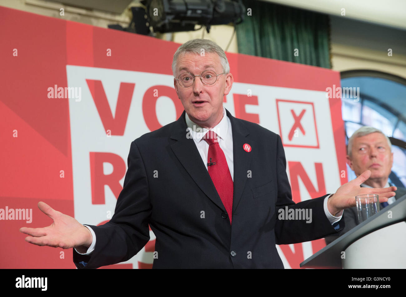 Hilary Benn, secrétaire des affaires étrangères de l'ombre parle,à un "vote à la conférence de Londres. Banque D'Images