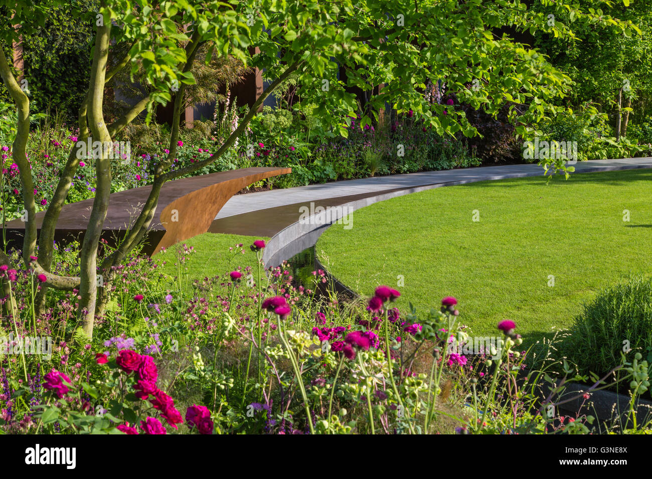 RHS Chelsea 2016 - St John's Hospice, un apothicaire moderne - Jekka McVicar, designer Banque D'Images