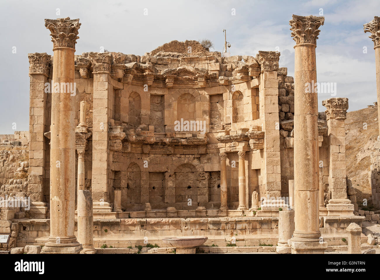 Les ruines romaines de Jerash en Jordanie. Le Nymphée, une fontaine publique construite par les Romains en 190 A.D. Banque D'Images