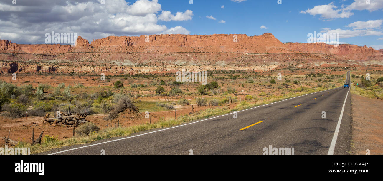 Panorama de la Scenic Byway 12 près de Capitol Reef dans l'Utah, USA Banque D'Images