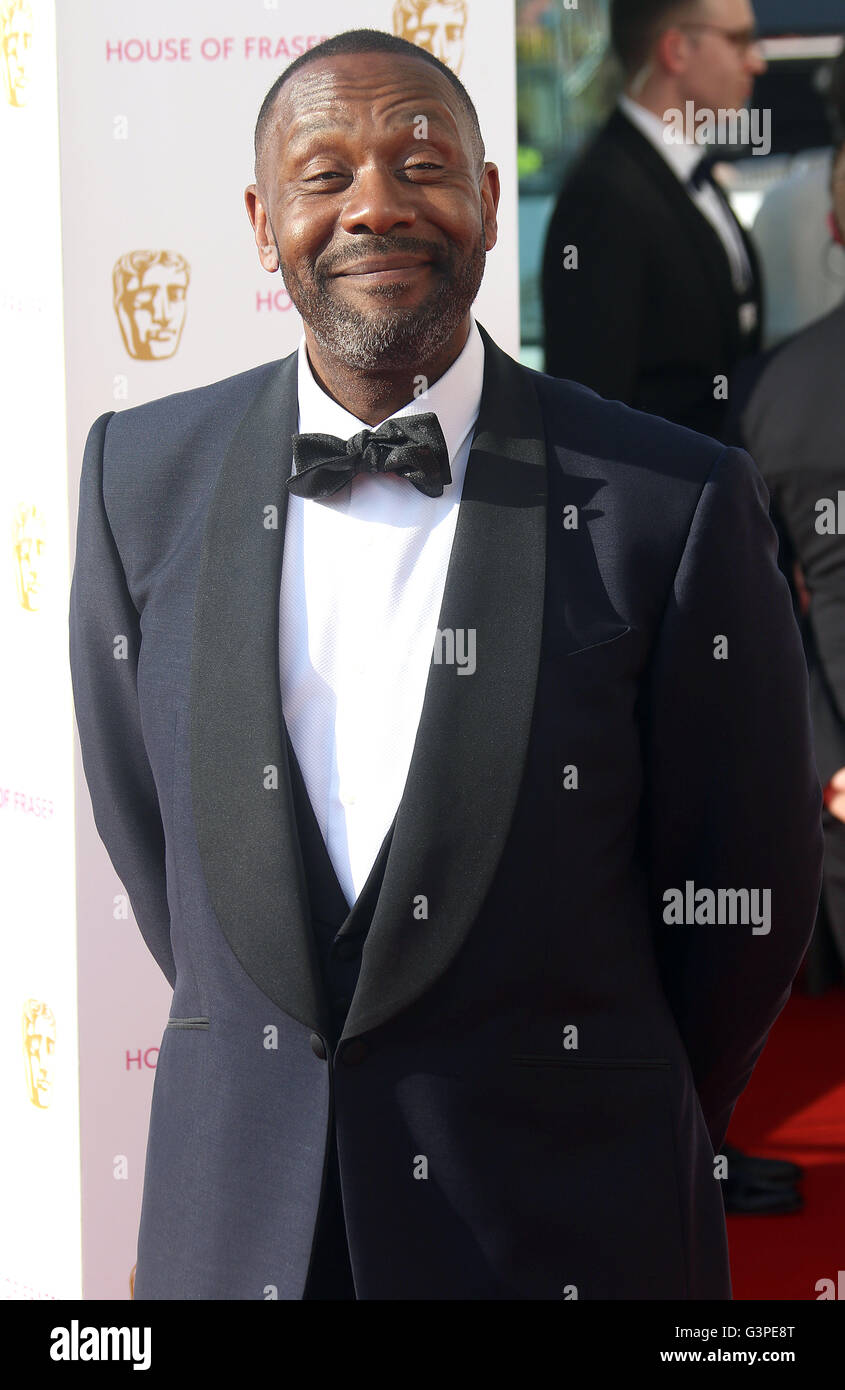 8 mai 2016 - Sir Lenny Henry assistant à BAFTA TV Awards 2016 au Royal Festival Hall à Londres, au Royaume-Uni. Banque D'Images