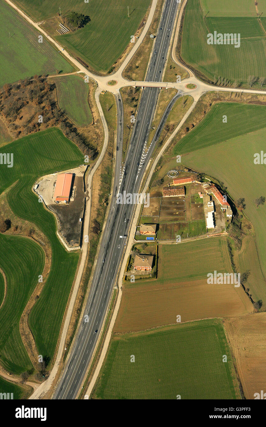 Road, vue aérienne. Plana de Vic. Province de Barcelone. La Catalogne. Espagne Banque D'Images