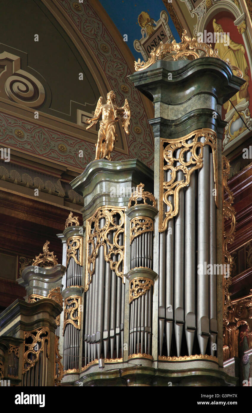Roumanie, Crişana, Oradea, cathédrale catholique romaine, de l'intérieur, de l'Orgue Banque D'Images