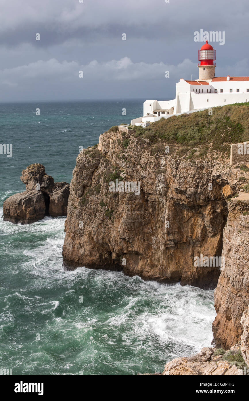 Le point de vue de l'océan de la falaise, Algarve, Sagres, Cabo de Sao Vicente, Portugal Banque D'Images
