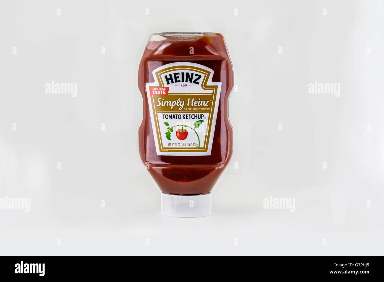 Une bouteille de ketchup Heinz, découpe. Banque D'Images