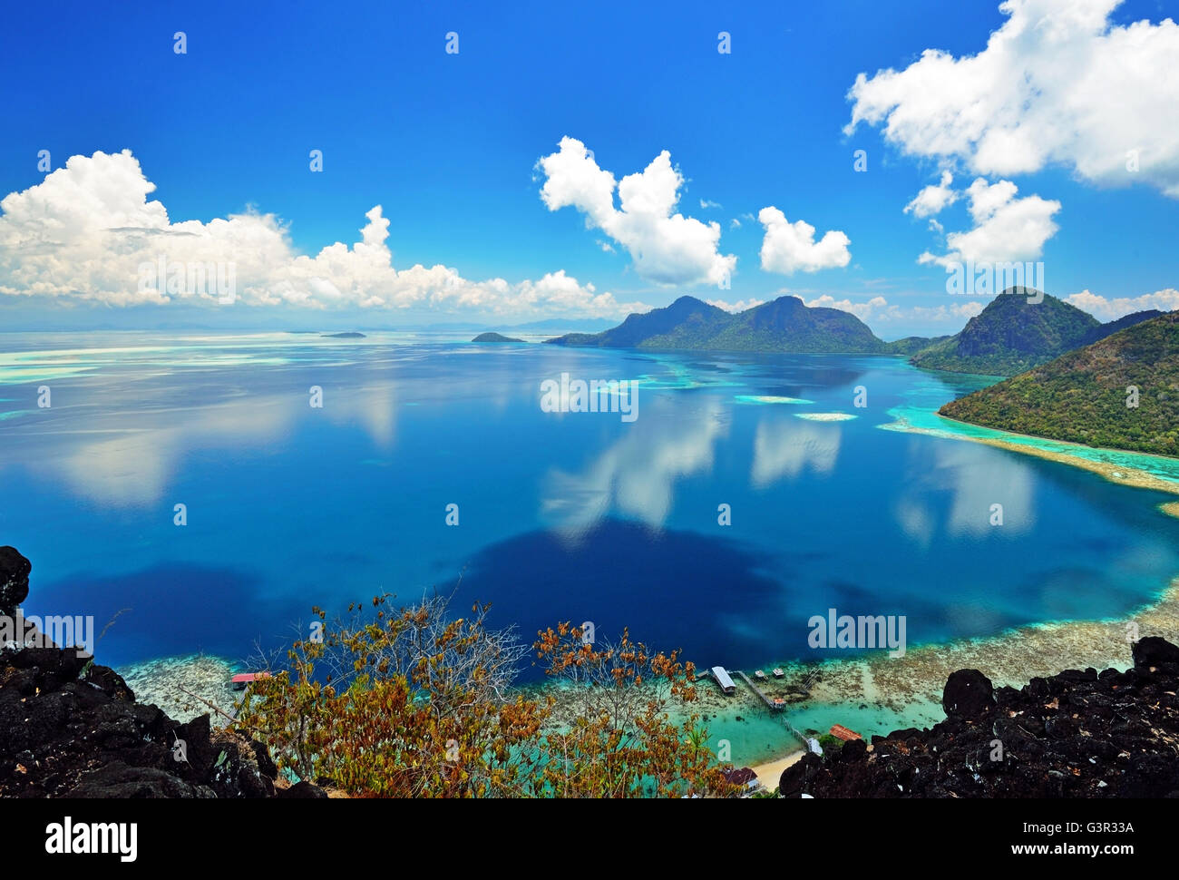 Paysages de haut de Bohey Dulang Island près de l'île de Sipadan. Sabah, Bornéo, Malaisie. Banque D'Images