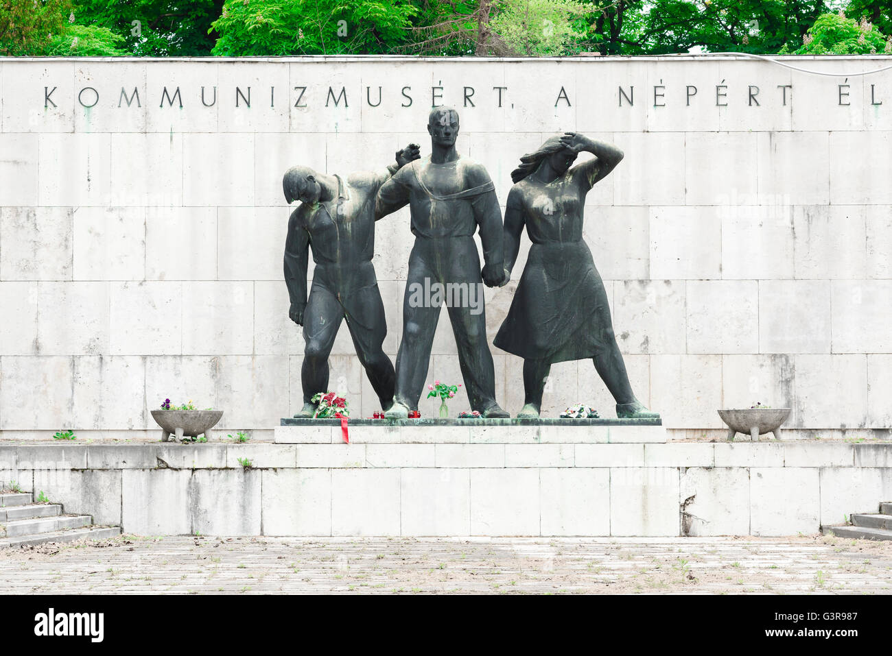 Cimetière Kerepesi de Budapest, vue sur le Panthéon communiste du mouvement de la classe active dans le cimetière Kerepesi, Jozsefvaros, Budapest, Europe. Banque D'Images