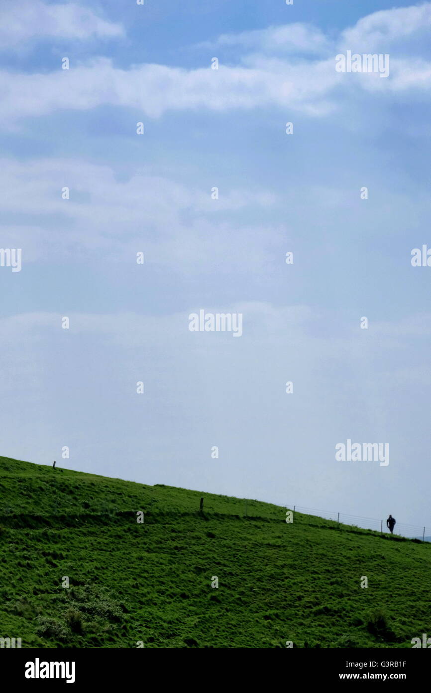 Une famille walker jusqu'à l'East Sussex Downs. Banque D'Images