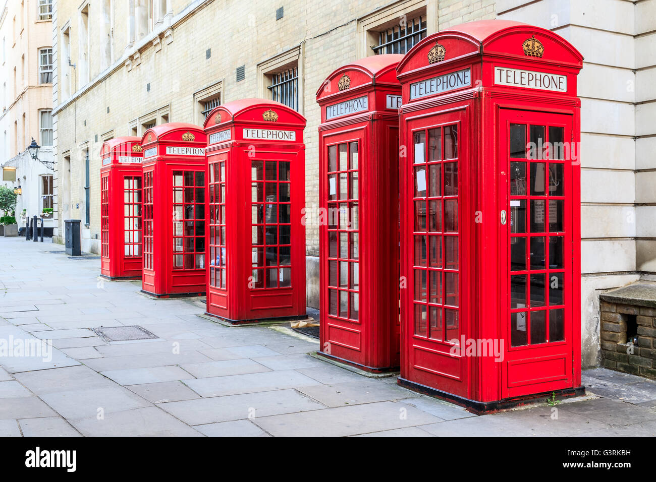 cabines-t-l-phoniques-londres-rouges-banque-de-photographies-et-d