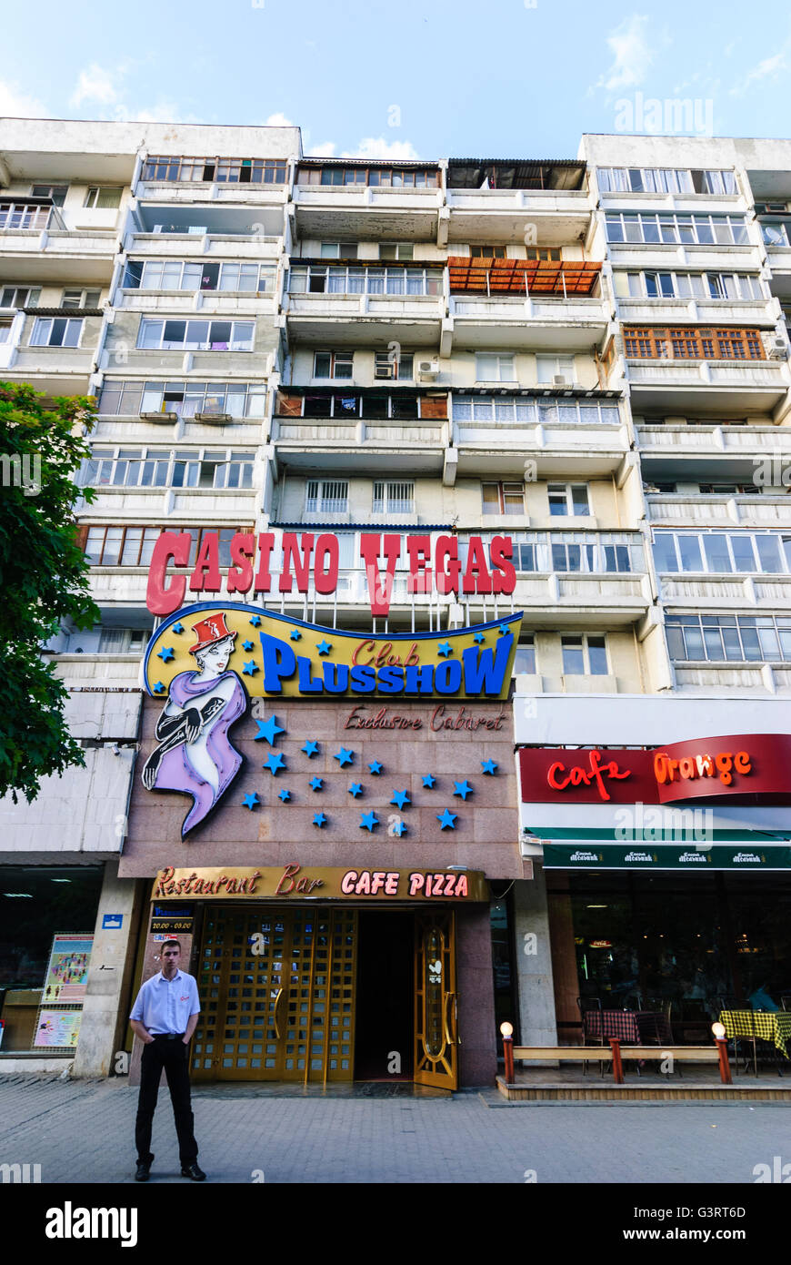 Bloc d'appartements miteux, immeuble, casino, Moldova, Chisinau (Kischinjow , ,) Banque D'Images