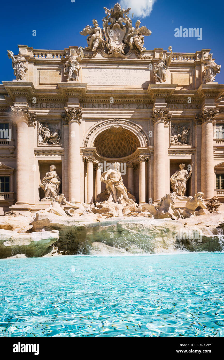 Fontaine de Trevi (Fontana di Trevi) à Rome. Italie Banque D'Images