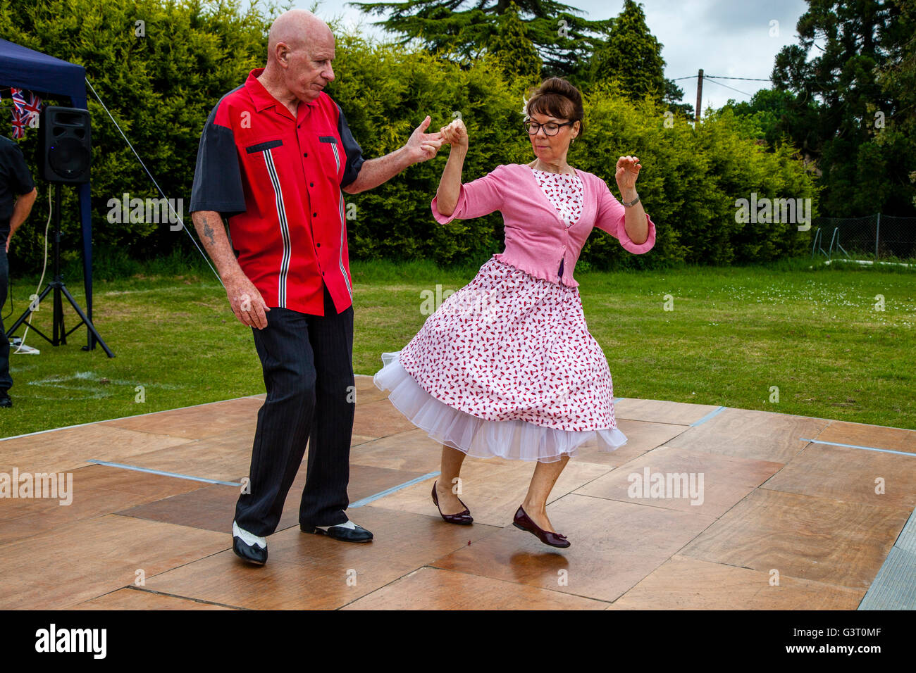 Le PJ's Dance Group à la Fete Maresfield, Sussex, UK Banque D'Images